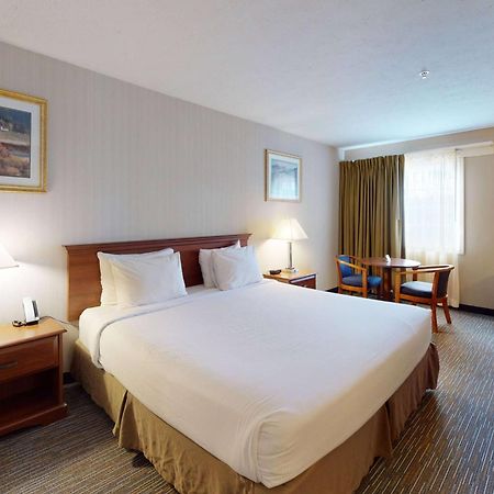 Ramada By Wyndham Strasburg - Shenandoah Valley Zewnętrze zdjęcie