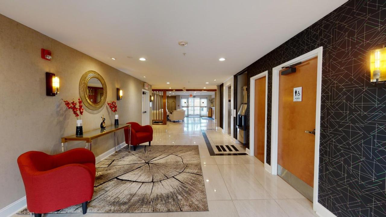 Ramada By Wyndham Strasburg - Shenandoah Valley Zewnętrze zdjęcie