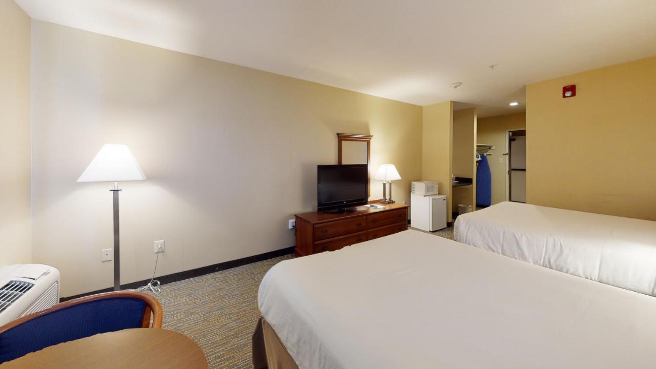Ramada By Wyndham Strasburg - Shenandoah Valley Zewnętrze zdjęcie