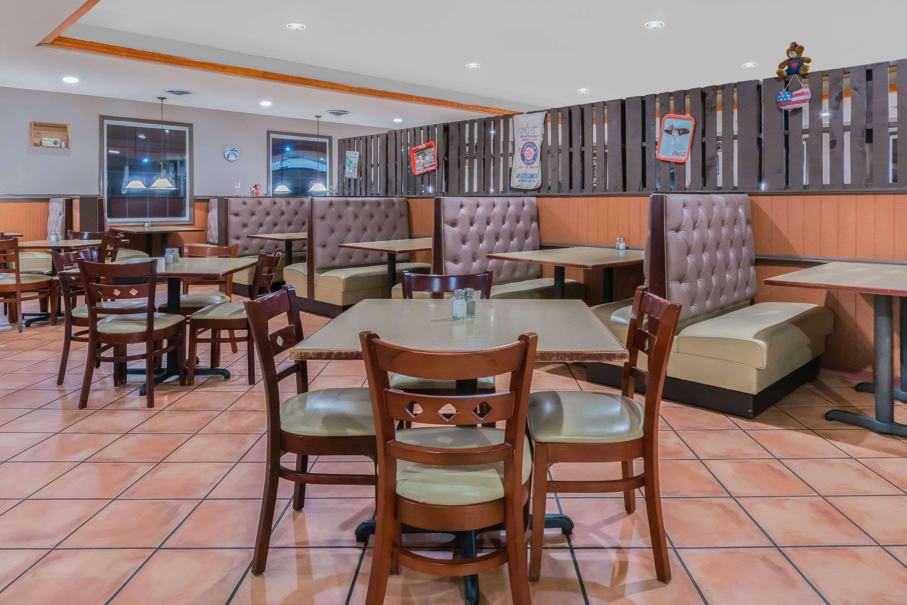 Ramada By Wyndham Strasburg - Shenandoah Valley Zewnętrze zdjęcie