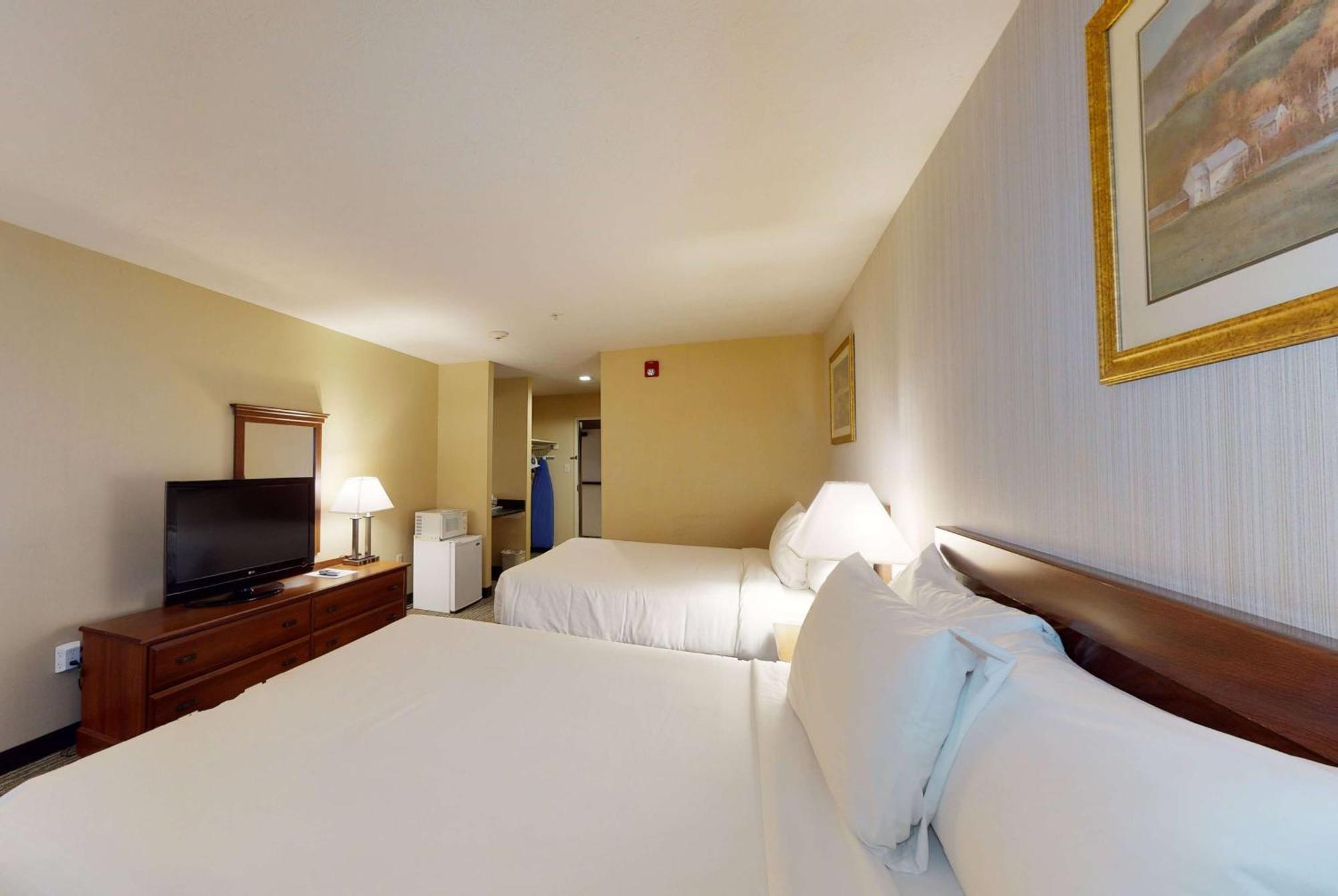 Ramada By Wyndham Strasburg - Shenandoah Valley Zewnętrze zdjęcie
