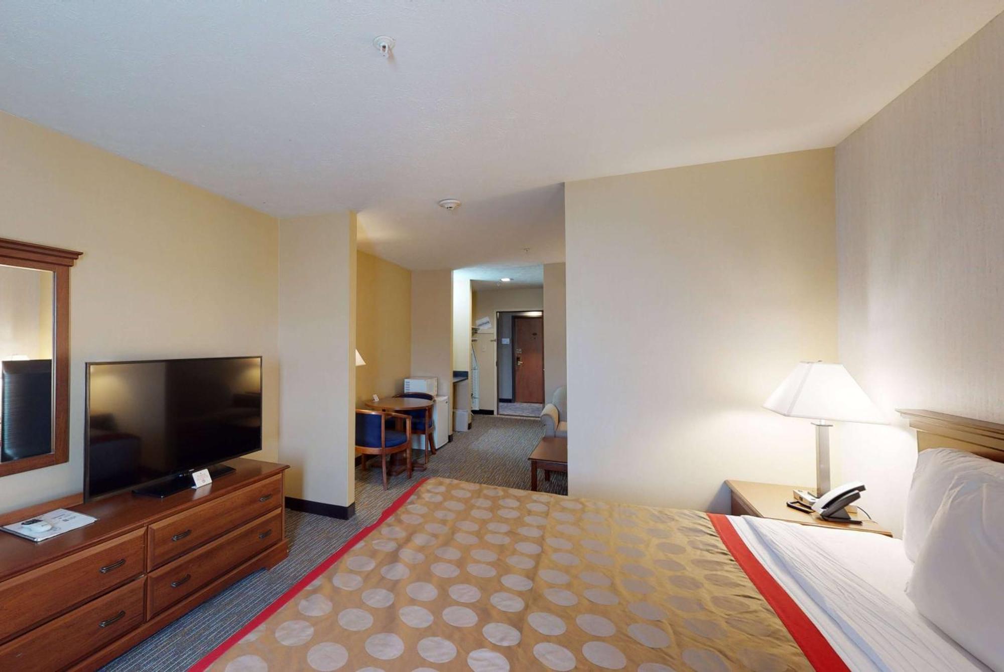 Ramada By Wyndham Strasburg - Shenandoah Valley Zewnętrze zdjęcie