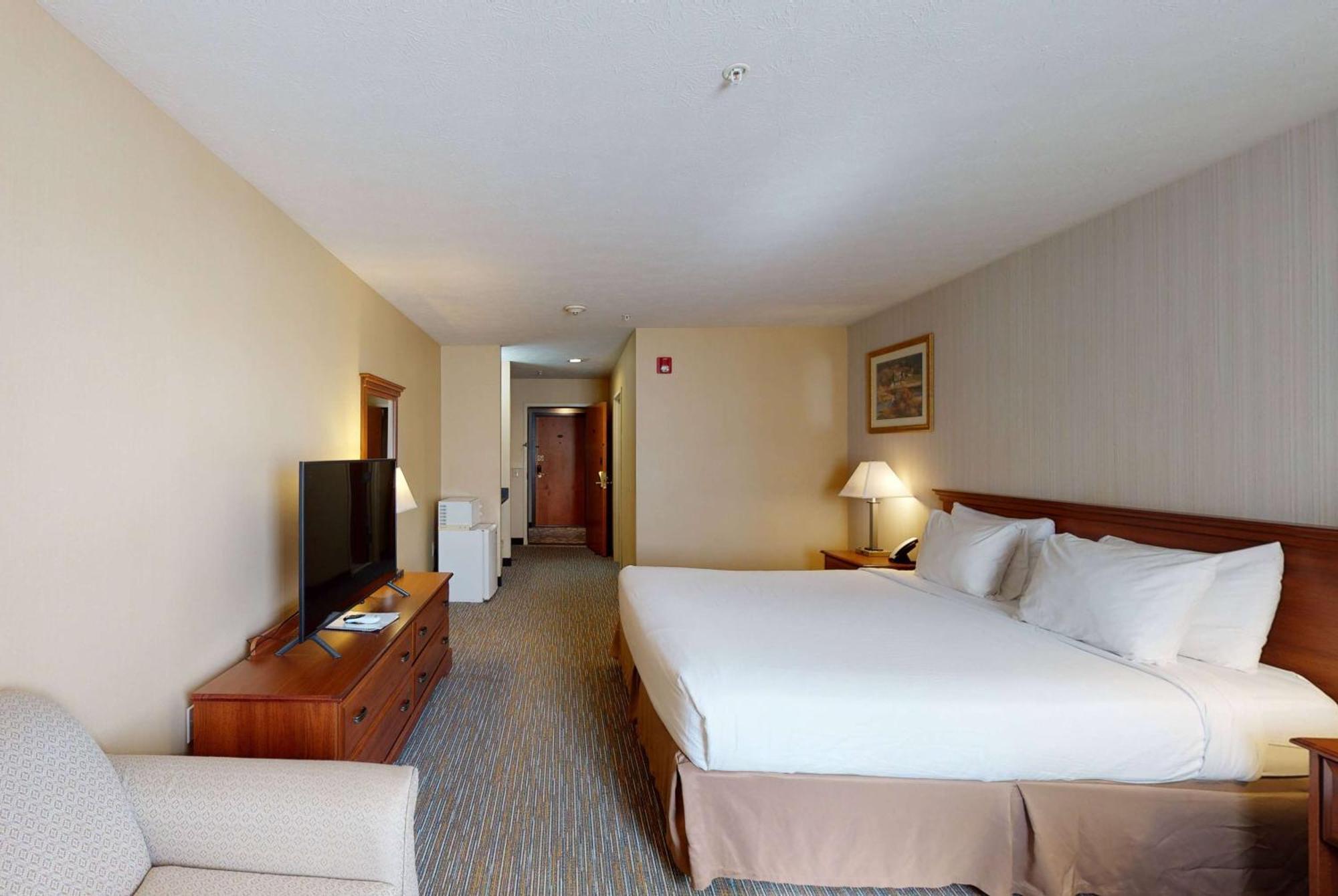 Ramada By Wyndham Strasburg - Shenandoah Valley Zewnętrze zdjęcie